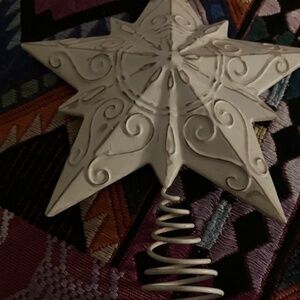 PRIMITIVE/ RUSTIC TIN STAR CHRISTMAS TREE TOPPPER